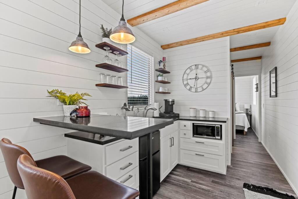 New! The Texas Longhorn-Luxury Container Home Fredericksburg Dış mekan fotoğraf