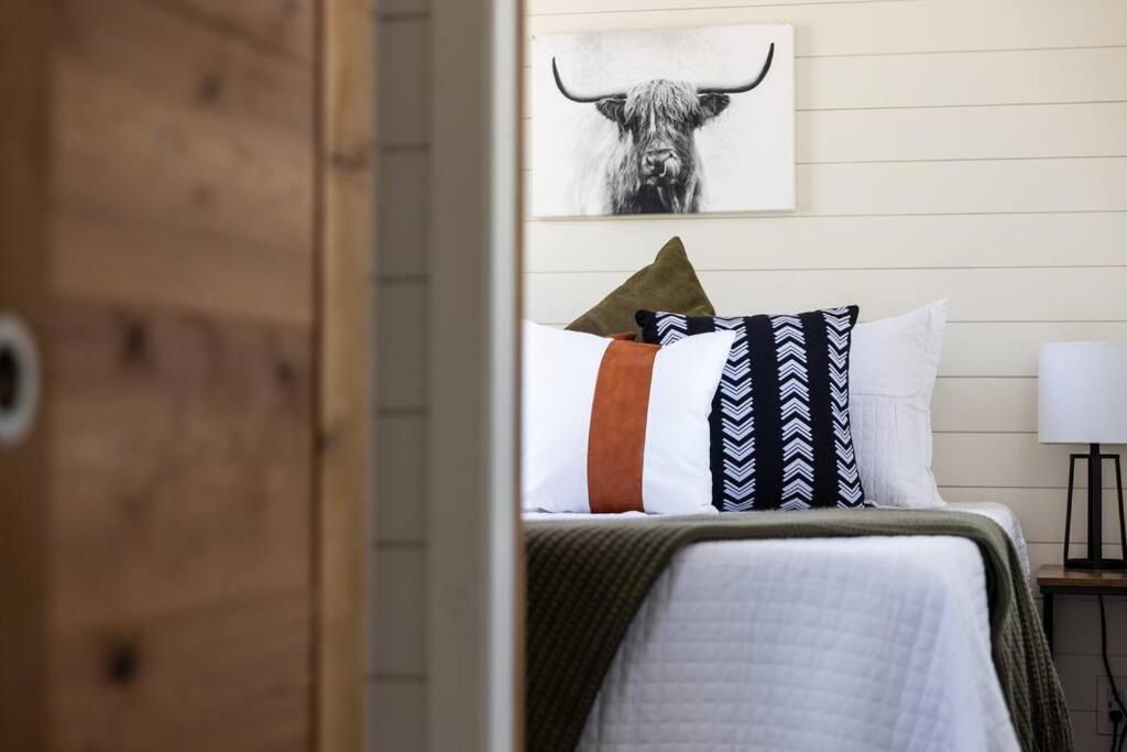 New! The Texas Longhorn-Luxury Container Home Fredericksburg Dış mekan fotoğraf